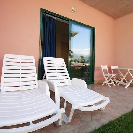 Residence Oasi Del Viandante Lake Como Exterior photo