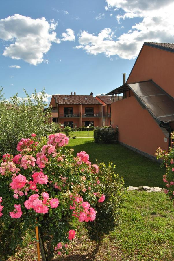 Residence Oasi Del Viandante Lake Como Exterior photo